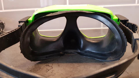 Diving mask that YouZee Clip-In does not fit in