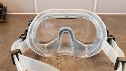 Diving mask that YouZee Clip-In does not fit in