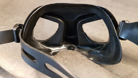 Diving mask that YouZee Clip-In does not fit in